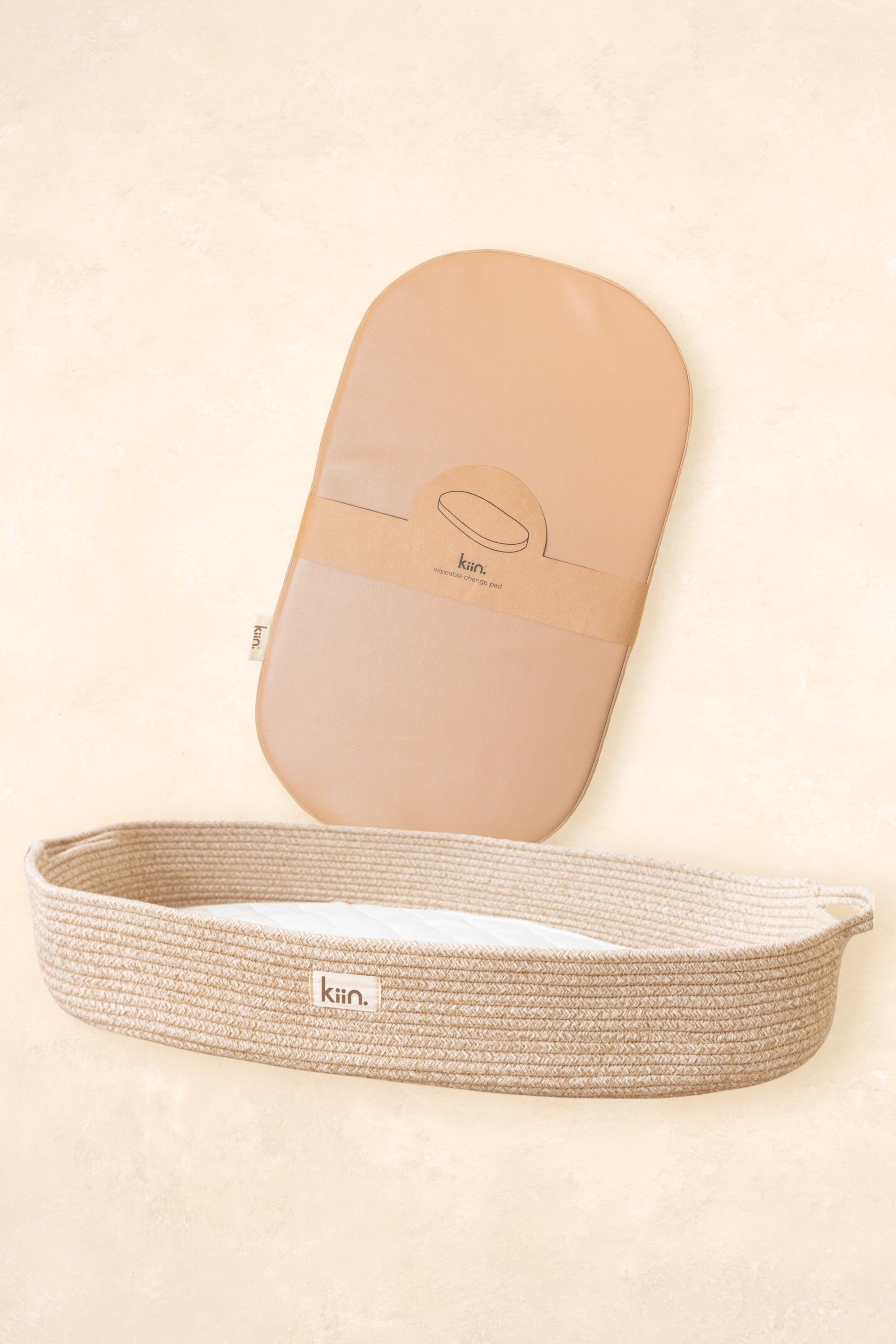 Change Basket + Wipeable Change Pad Bundle Bundles Kiin ® Mocha 
