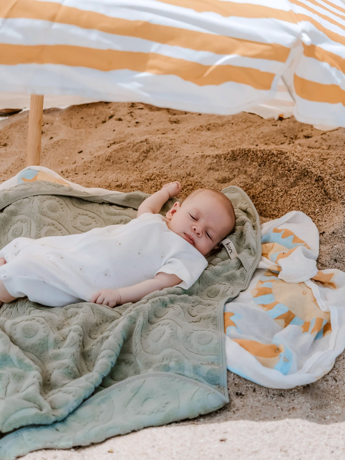 Hooded Beach Towel - Sage Kiin ® 