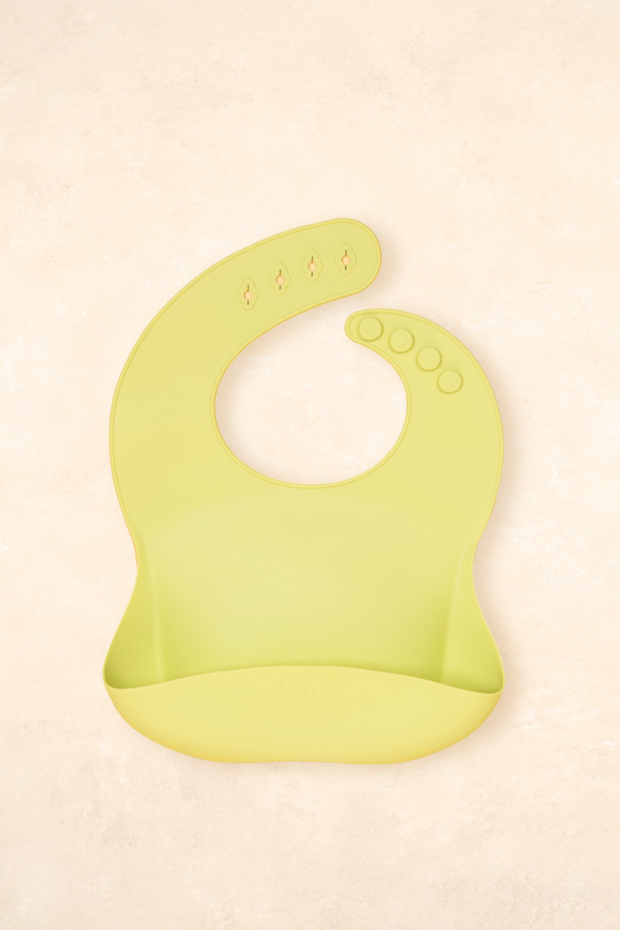 Silicone Bib - Outlet Bibs + Tableware Kiin ® Apple 