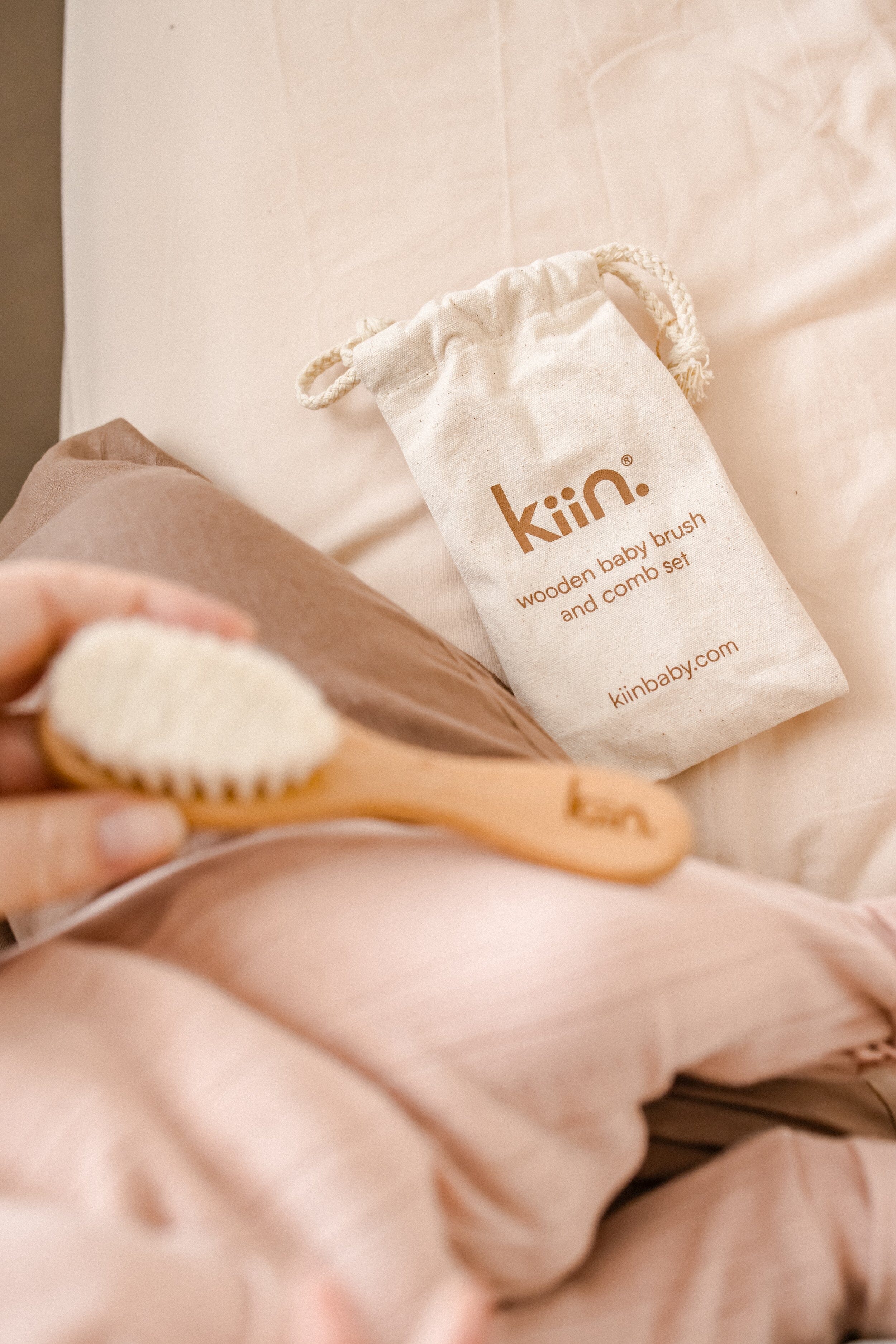 Wooden Baby Brush + Comb Set Bath Time Accessories Kiin ® 