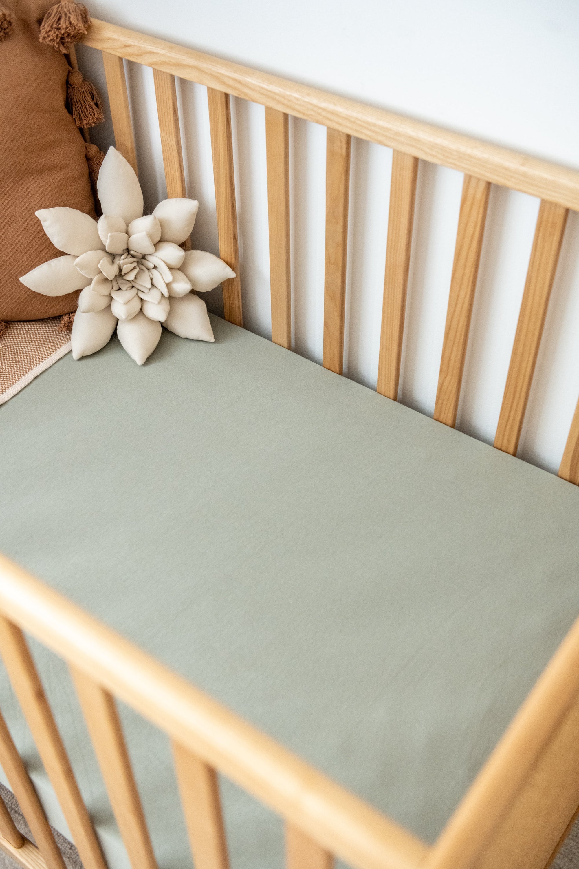 Organic Cot Sheets - Solids Sheets Kiin Baby Sage 